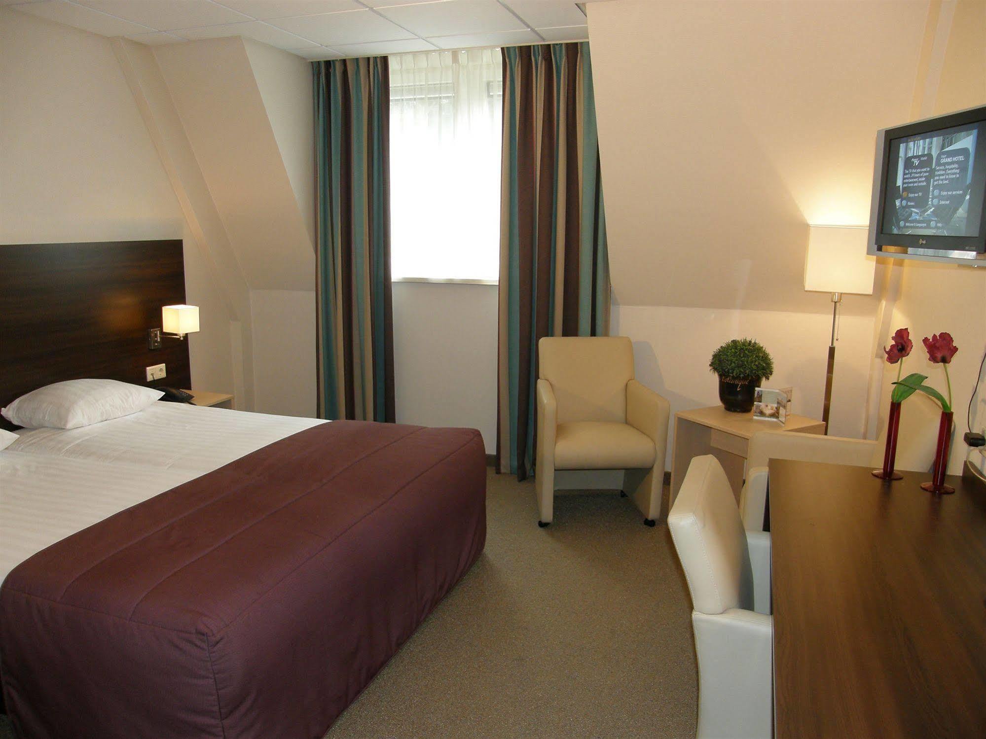 Hotel De Werelt 가드렌 외부 사진